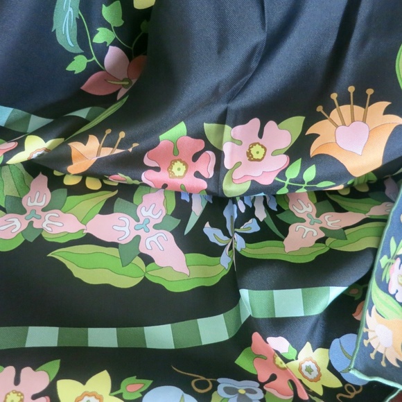 Claire Murray 100%Silk Scarf - Picture 5 of 8